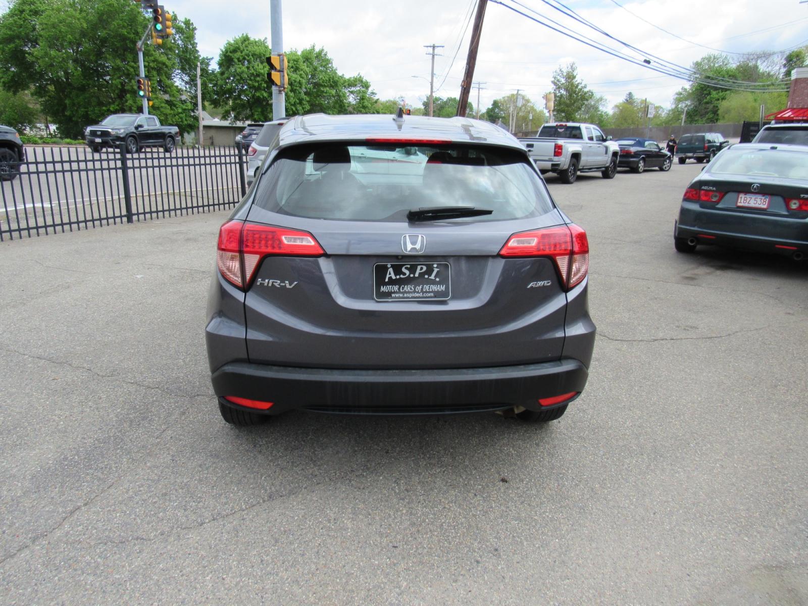 2017 Gray /Black Honda HR-V (3CZRU6H30HG) , Automatic transmission, located at 215 Milton St, Dedham, MA, 02026, (781) 329-5144, 42.241905, -71.157295 - This nice compact SUV is in excellent condition.. Runs like new. All ASPI Motor Cars vehicles are fully serviced before they are delivered to assure the highest quality used vehicles. Comes with a 3/3 warranty included in the price. Call for details. Prices on all vehicles do not include $299.9 - Photo #5